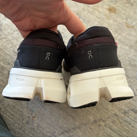 Cloudrunner 2 Running Sneakers - Picture 3 of 7